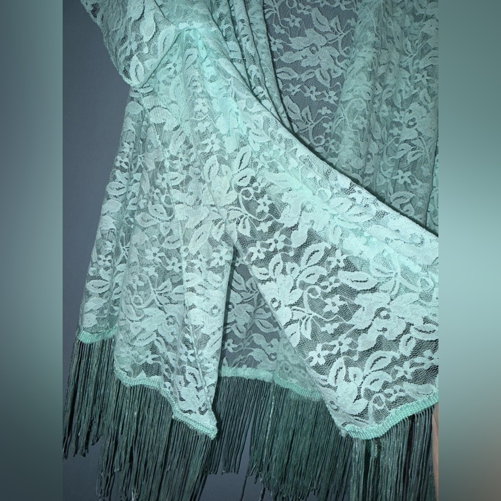 Mint Lace Fringe Kimono - Picture 3 of 3